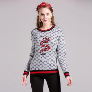 2017 Autumn winter Jacquard O Neck Embroidery Wool Pullover Sweater Women Fashion Snake Full Sleeve cashmere Women tops